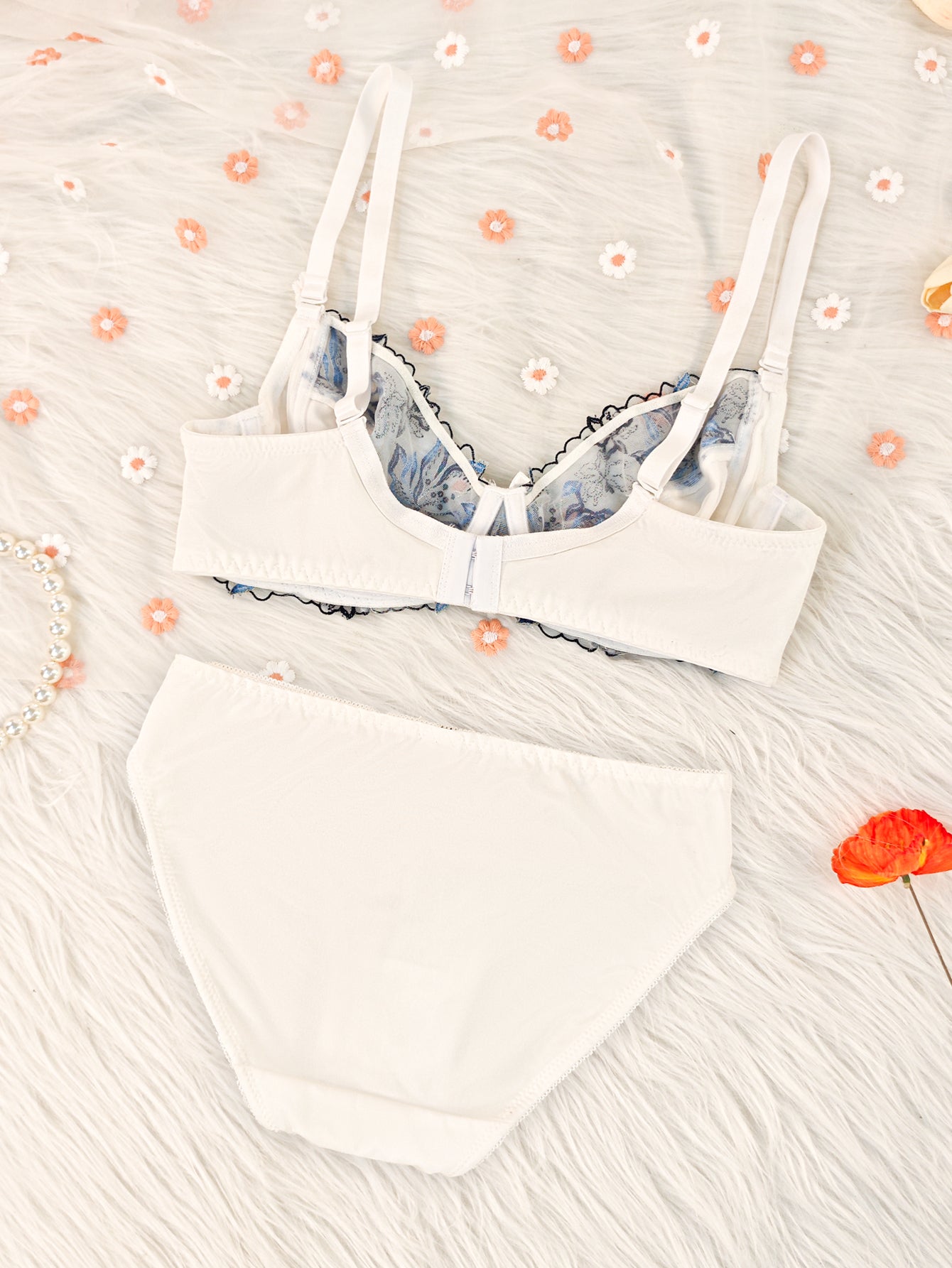 Women's Bra Set  White With Orchid Design, Push-up Bra