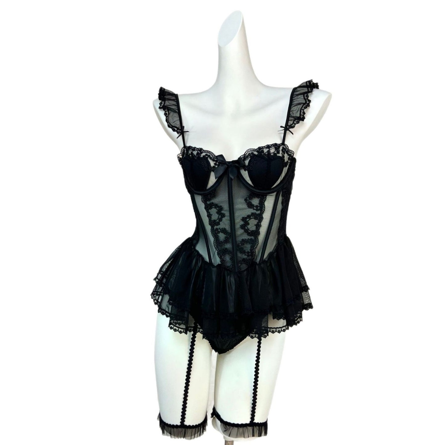 Pure Desire Lace Pajamas With Built-in Bra And Underwire