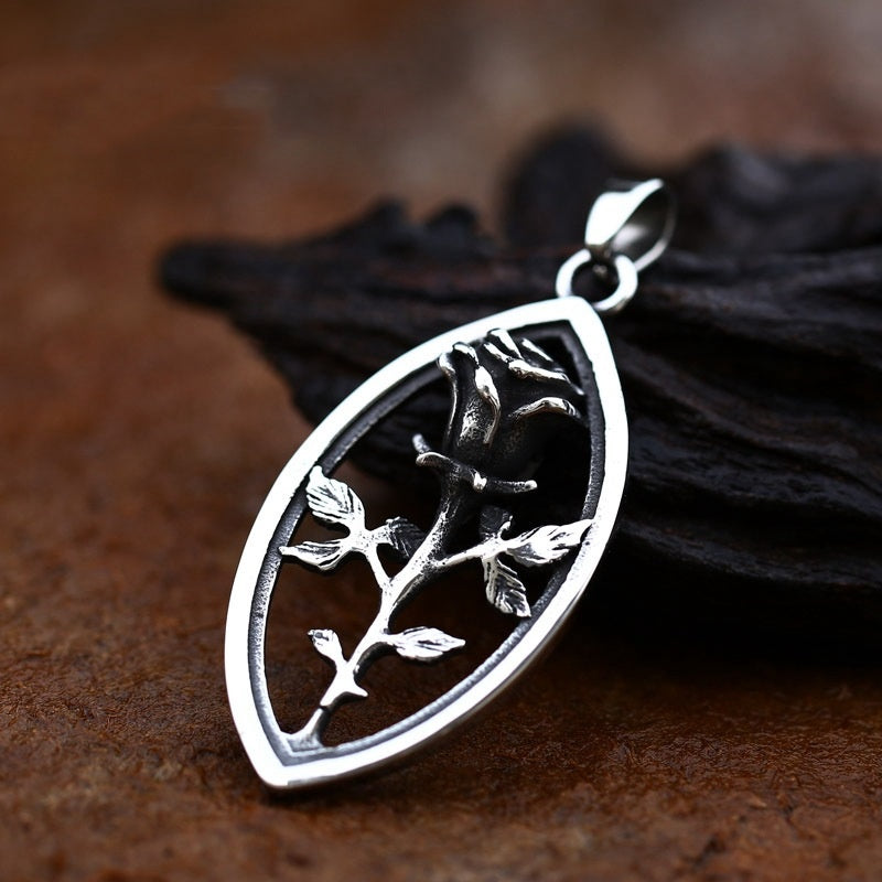Hollow Rose Pattern Titanium Steel Pendant Fashion Simple Titanium Steel Men And Women Stainless Steel Accessories