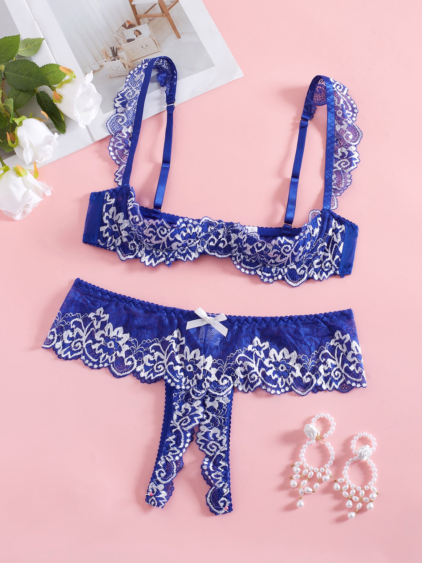Cute Girl-Style Lace Bra And Underwear Set